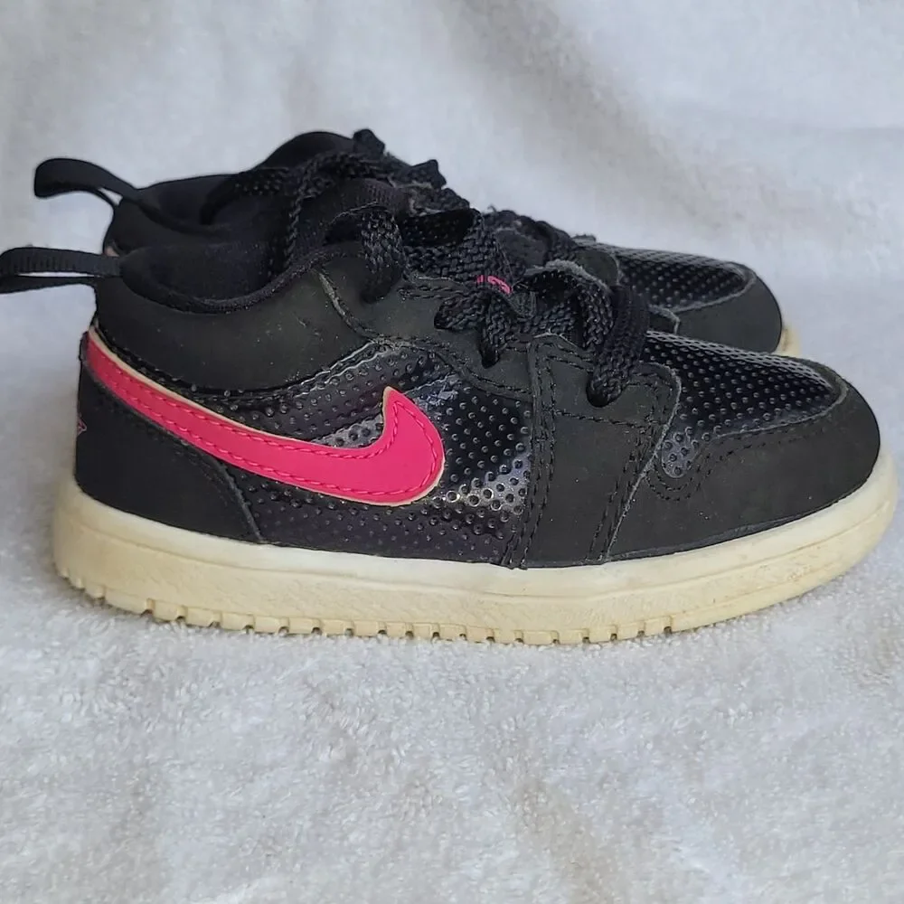 Nike Kids Air Jordan 1 Low Sz 6C Black Pink Toddler Good Used Cond 554721-008